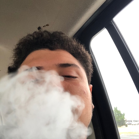 Meet your Posher, Francisco - Picture 1 of 1